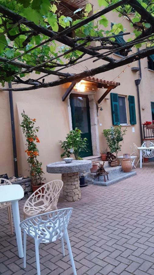 פינאלה ליגורה Agriturismo Alveare מראה חיצוני תמונה
