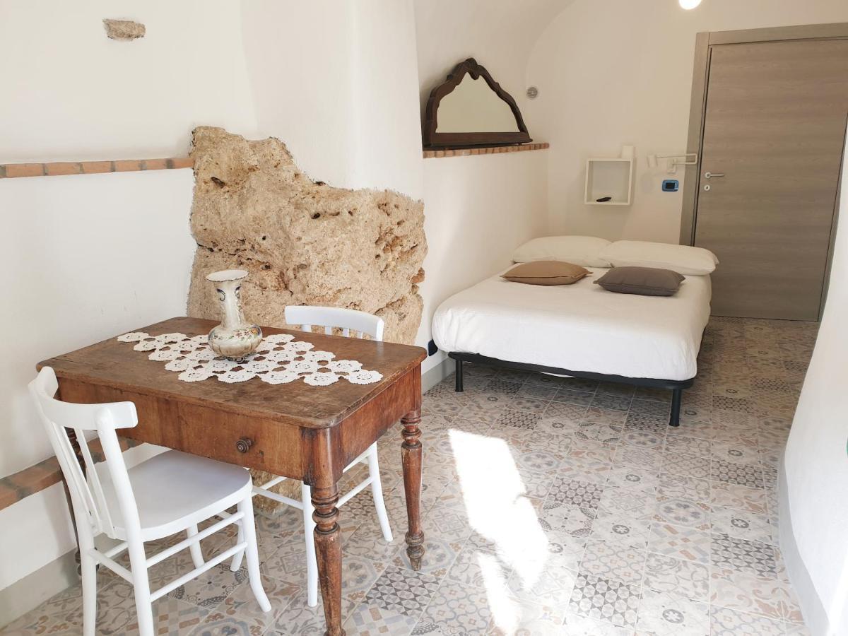 פינאלה ליגורה Agriturismo Alveare מראה חיצוני תמונה